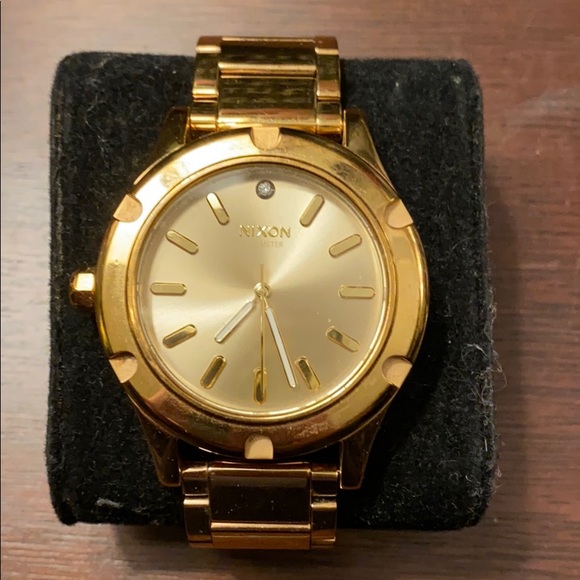 Nixon “The Camden” all Gold High Maintenance Watch